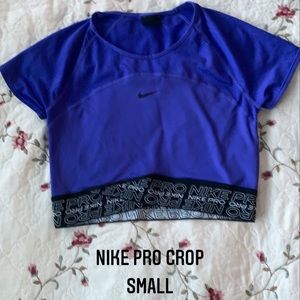 Nike Pro Crop